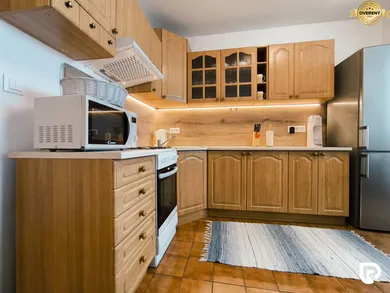 Na prenájom 4-izbový byt, 82 m², Bratislava-Podunajské Biskupice
