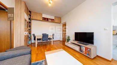 Na predaj 3-izbový byt, 61 m², Bratislava-Karlova Ves, Adámiho