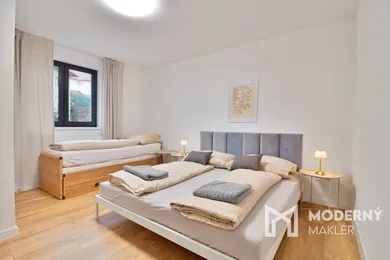 Na predaj dom v Banská Bystrica · €499 999 · Dokončené