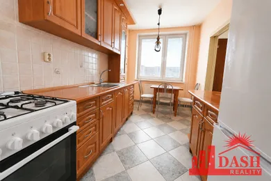 Na predaj 3-izbový byt, 70 m², Trenčín, L. Novomeského