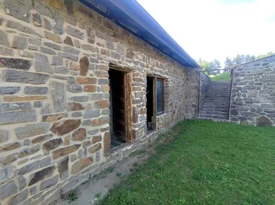 Na predaj 6-izbový dom, 360 m², Košarovce