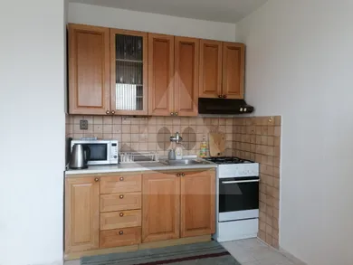Na prenájom 1-izbový byt, 38 m², Žilina, Gabajova