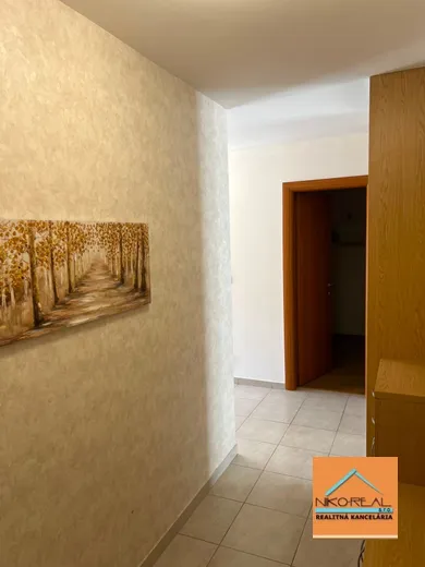 Na prenájom 2-izbový byt, 56 m², Bratislava-Ružinov, Prešovská