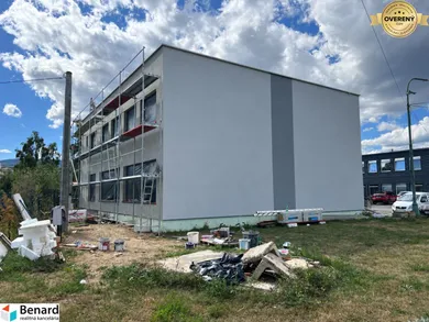 Na predaj komerčné, 76 m², Lipany