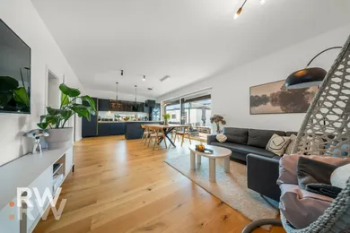 Na predaj 1-izbový dom, 52 m², Stupava, Lesná