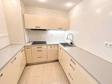 Na predaj 5-izbový byt, 168 m², Ružomberok