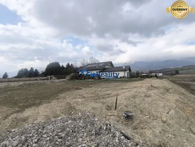 Na predaj pozemok, 889 m², Polomka