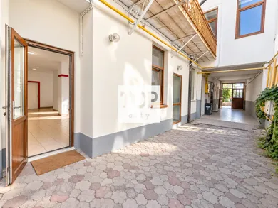 Kiadó kereskedelmi ingatlanok, Poprad · €600