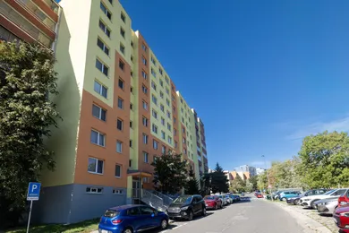 Byty na prenájom 1-izbový, Bratislava-Dúbravka · €599