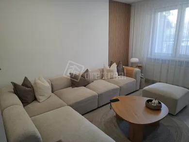 Mieszkania na sprzedaż, 3-pokojowe, Žilina · €245 000