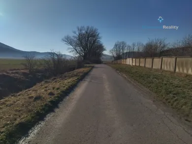 Na predaj pozemok, Buková