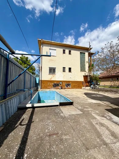 Domy na predaj 5-izbový, Rohovce · €278 000