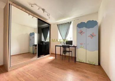 Na predaj komerčné, 63 m², Bratislava-Rača, Račianska