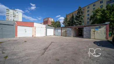 Na prenájom objekt, 14 m², Bratislava-Ružinov, Martinčekova