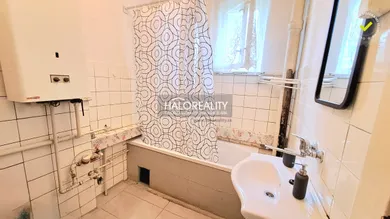 Na prenájom 2-izbový byt, 63 m², Partizánske, Obuvnícka