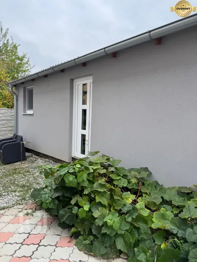 Na prenájom 2-izbový byt, 50 m², Nitra, Golianova