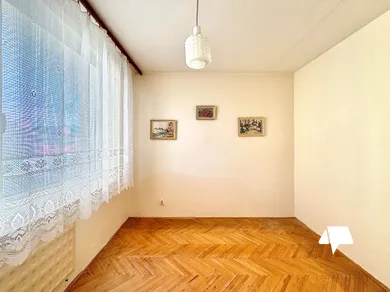 Na predaj 4-izbový byt, 89 m², Zlaté Moravce, Mládeže