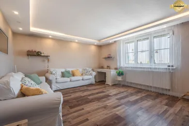 Na predaj 4-izbový byt, 97 m², Babenbergerstraße