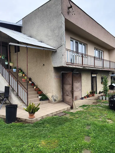 Domy na sprzedaż, 5-pokojowe, Banská Štiavnica · €239 000