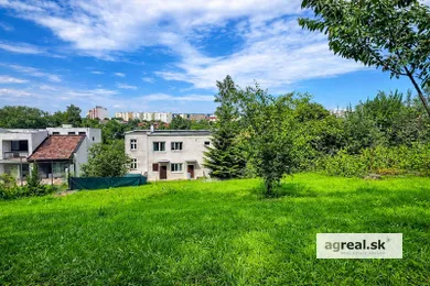 Działki na sprzedaż, Bratislava-Dúbravka · €599 000