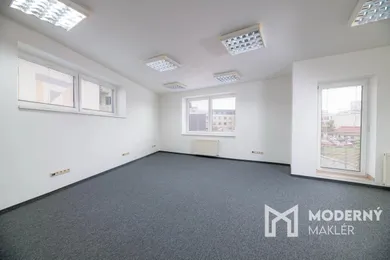 Na prenájom komerčné, 100 m², Trenčín, Jilemnického