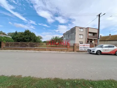 Na predaj pozemok, Parchovany, Hlavná