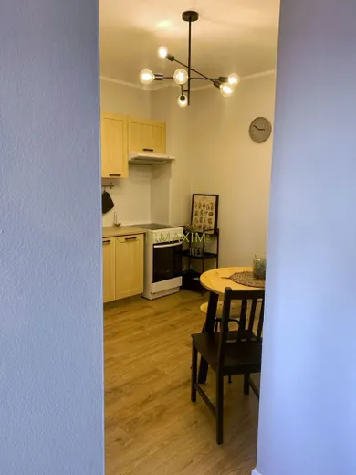 Na predaj 2-izbový byt, 54 m², Bratislava-Petržalka, Vyšehradská