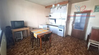 Na predaj 2-izbový byt, 37 m², Bratislava-Petržalka, Strečnianska