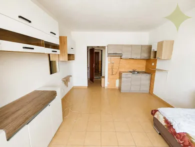 Na prenájom 1-izbový byt, 23 m², Žiar nad Hronom, Sládkovičova