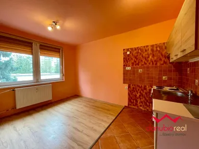 Na predaj 1-izbový byt, Komárno, Cintorínsky Rad