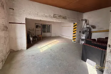 Na predaj dom, 350 m², Košeca, Hlavná