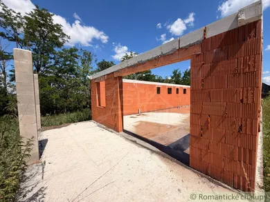 Na predaj dom, 150 m², Pribeta