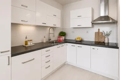 Na predaj 3-izbový byt, 78 m², Bratislava-Podunajské Biskupice