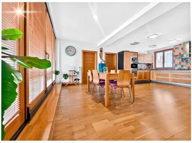 Na prenájom 3-izbový byt, 94 m², Banská Bystrica, Jilemnického