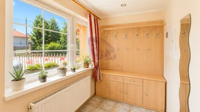 Na predaj 7-izbový dom, 310 m², Bernolákovo, Hlavná