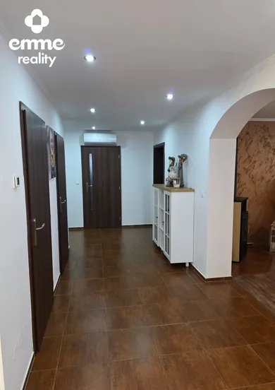 Na predaj dom, 170 m², Okoč, Ulica SNP