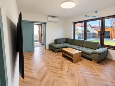 Na prenájom dom, 70 m², Svinica