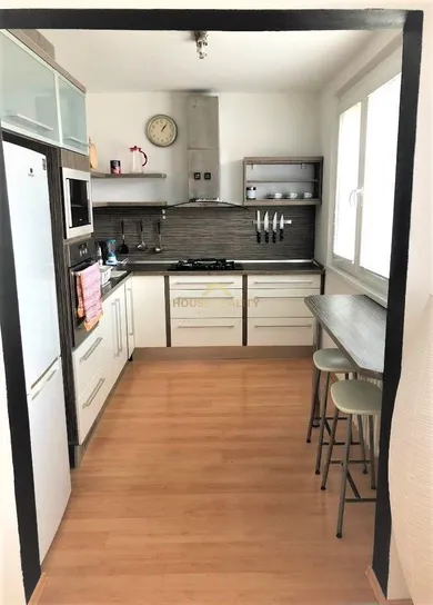Na prenájom 2-izbový byt, 55 m², Bratislava-Petržalka