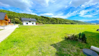 Na predaj pozemok, 500 m², Valča