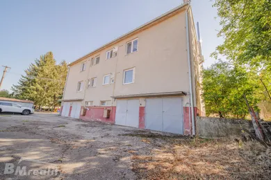 Na predaj 3-izbový byt, 85 m², Levice, Družstevnícka ul.
