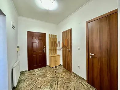 Mieszkania na wynajem, 2-pokojowe, Šurany · €550