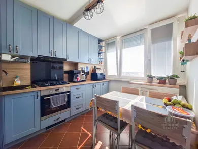 Na predaj 2-izbový byt, 56 m², Nové Zámky