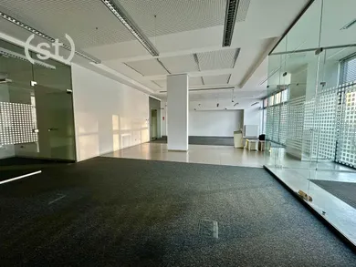 Komerčné priestory na predaj, Topoľčany · €230 000