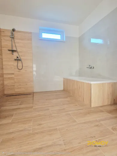Na predaj 3-izbový dom, 100 m², Bosany, Garbiarska