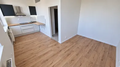 Byty na prenájom 1-izbový, Nové Zámky · €440