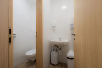 Na predaj komerčné, 87 m², Bešeňová