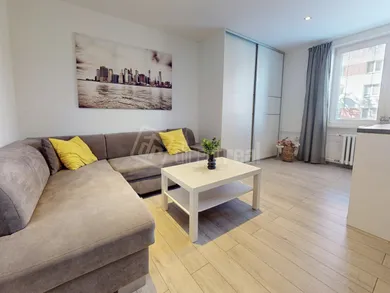 Na prenájom byt v Sereď · €440 · Dokončené
