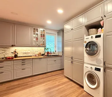 Na predaj 2-izbový byt, 75 m², Bratislava-Ružinov, Azovská