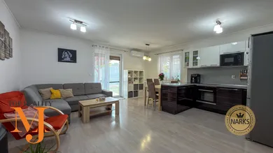 Na predaj 3-izbový dom, 80 m², Hviezdoslavov