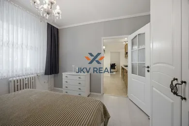 Na predaj 3-izbový byt, 79 m², Bratislava-Ružinov, Azalková
